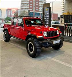 جيب جلاديتور